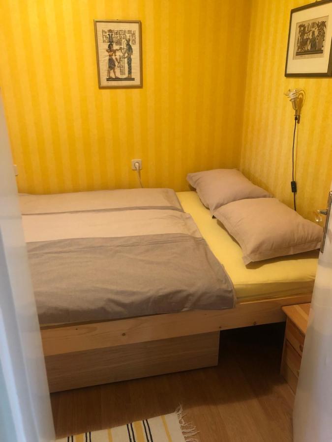 Oeroekzoeld Apartmanok Балатонфеньвеш Екстер'єр фото